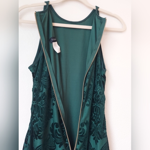 B. Darlin Emerald Green Velvet Burnout Mini Cocktail Dress, Size 13/14 - Picture 6 of 10